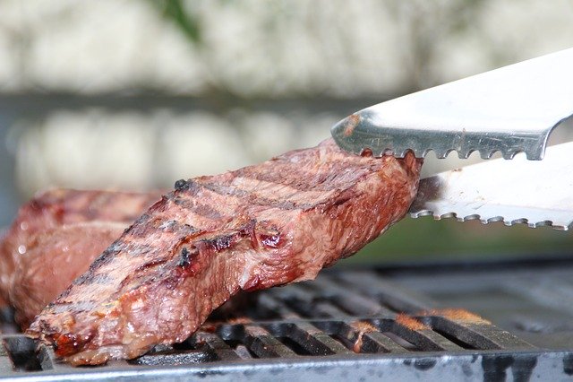 Bistecca sul barbecue