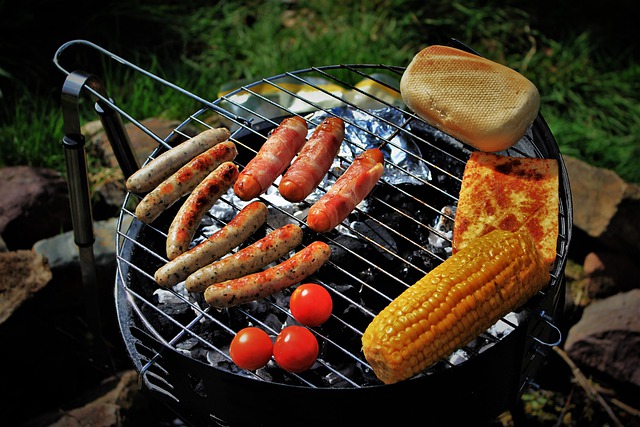 Grigliata su barbecue a carbonella